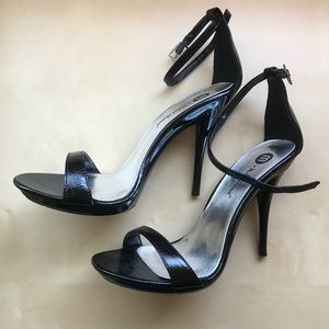 michael antonio sandals